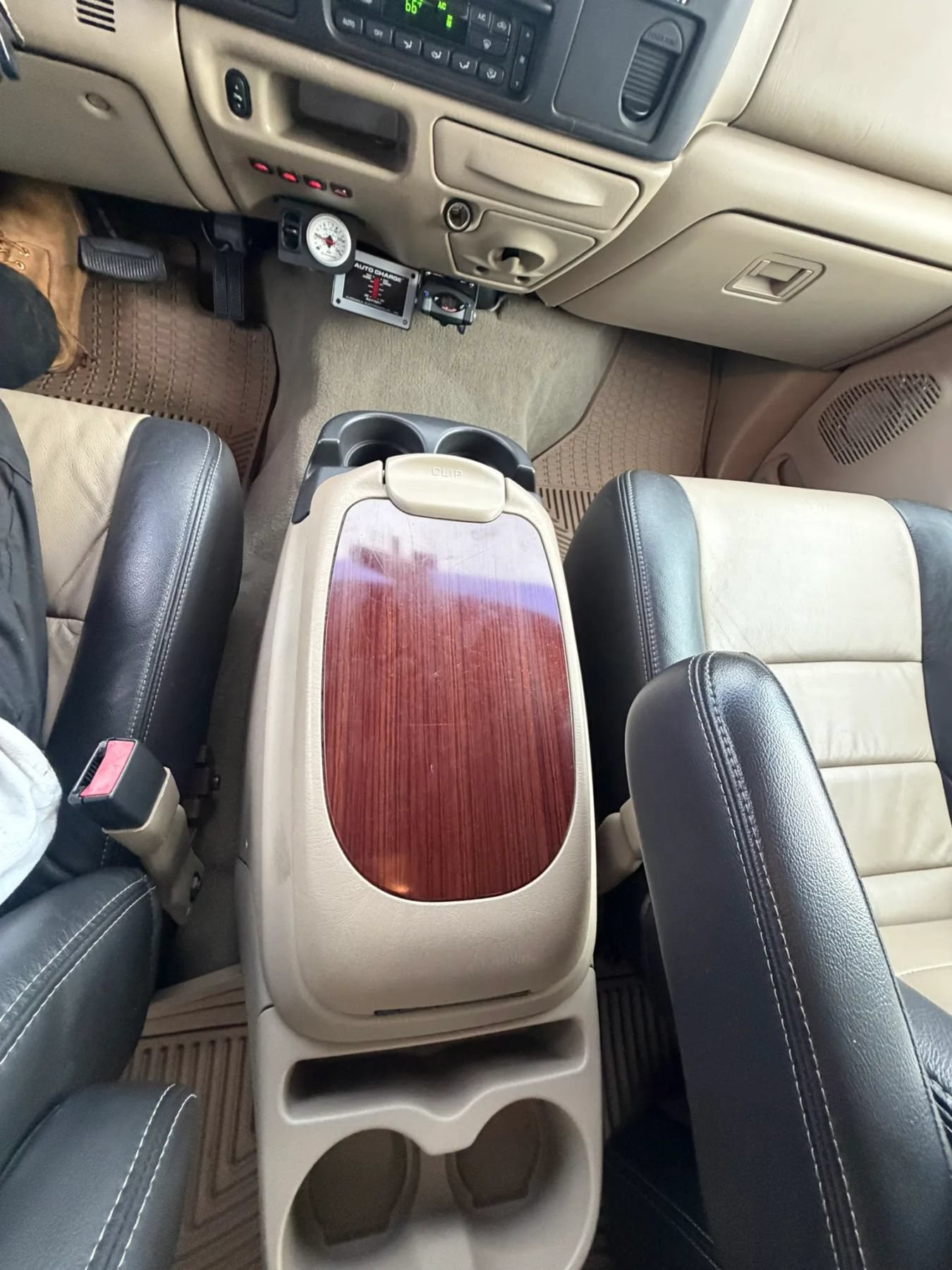 Used 2005 Ford Excursion Eddie Bauer AWD/4WD image 42