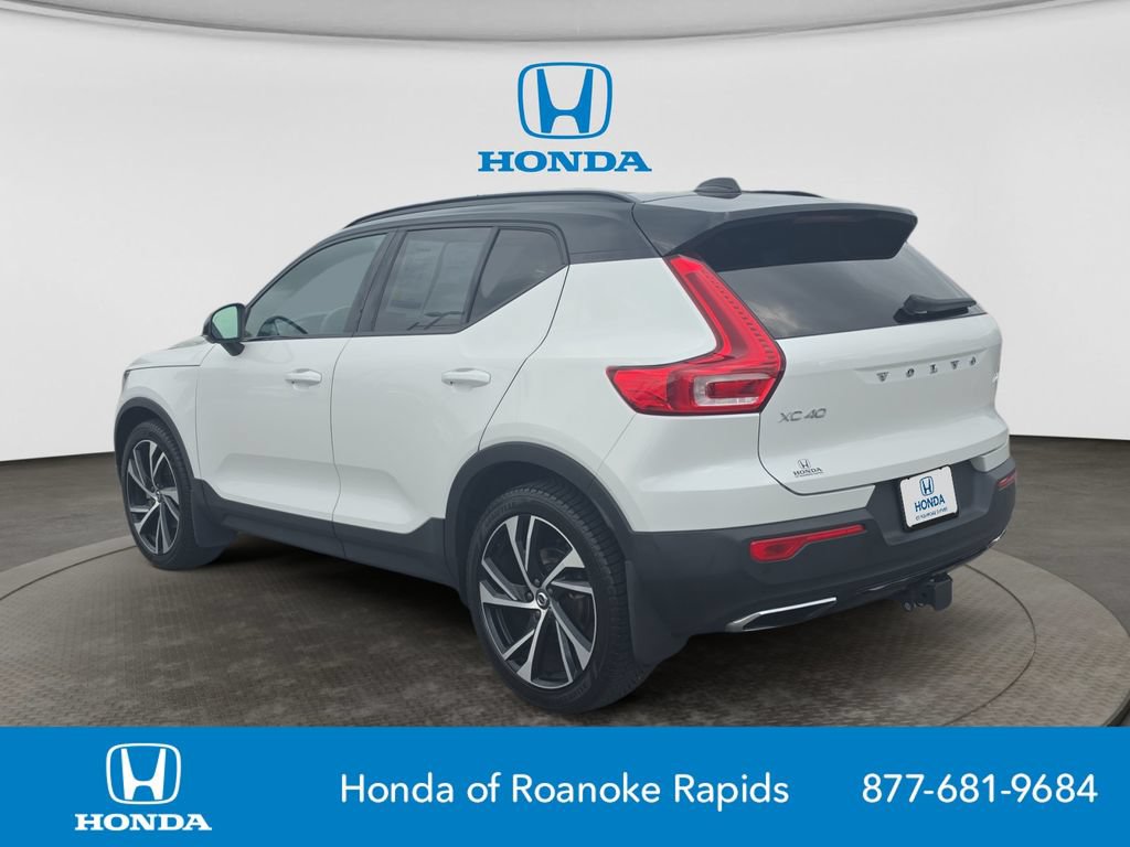 Used 2020 Volvo XC40 T4 R-Design w/ Protection Package Premier FWD image 3