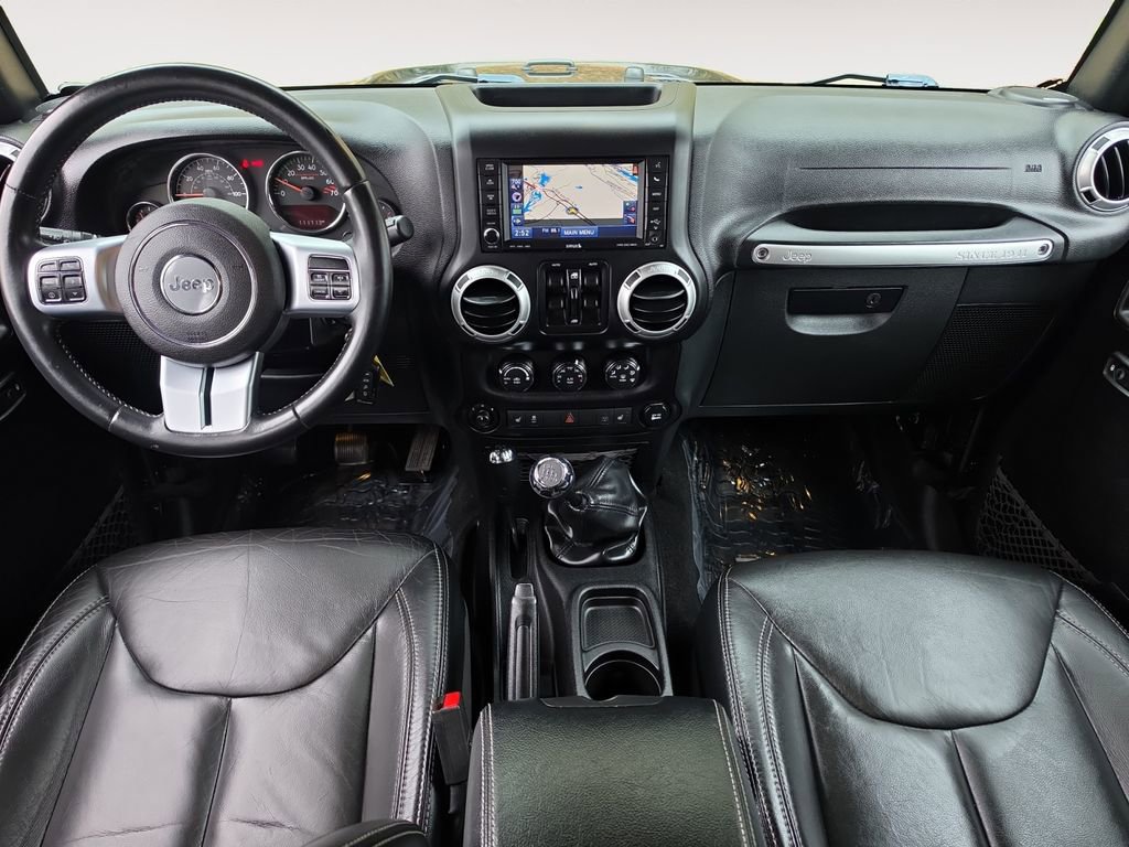 Used 2015 Jeep Wrangler Unlimited Rubicon AWD/4WD image 10