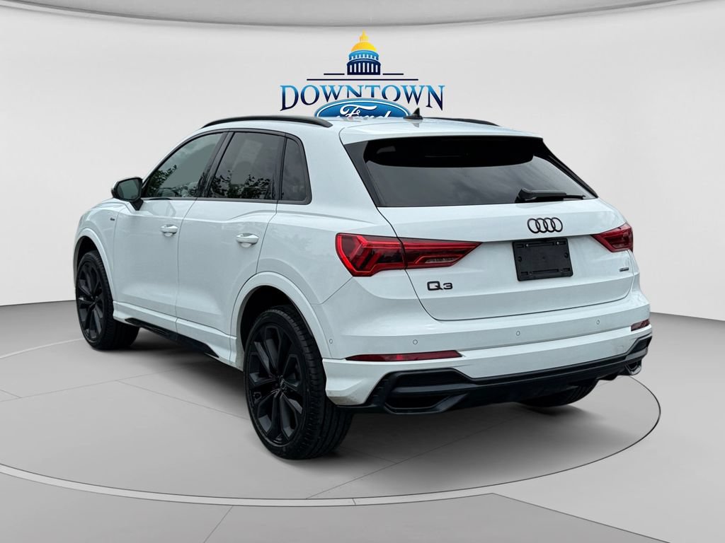 Used 2021 Audi Q3 2.0T Premium Plus w/ Premium Plus Package AWD/4WD image 5