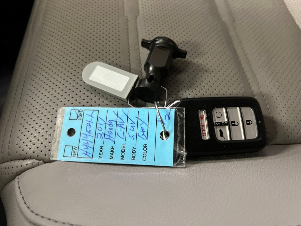 Used 2017 Honda CR-V Touring image 32