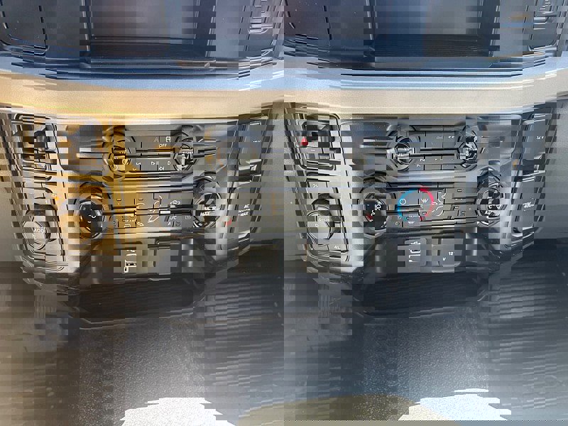 New 2025 Ford F550 4x4 SuperCab Super Duty w/ XLT Value Package image 21