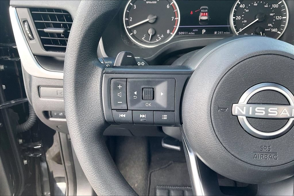 Used 2024 Nissan Rogue S AWD/4WD image 11