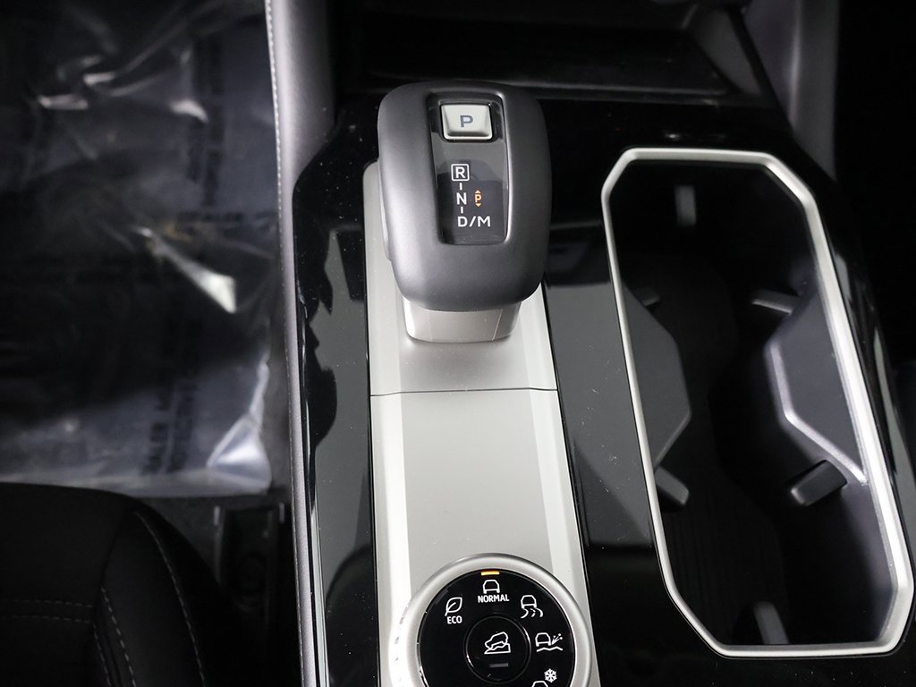 New 2025 Mitsubishi Outlander SE image 50