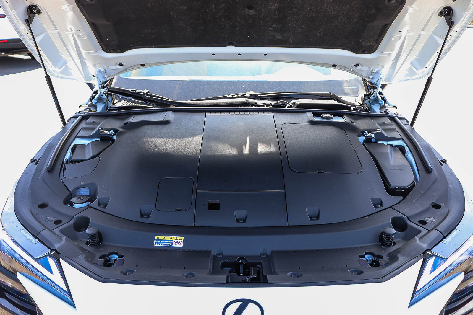 New 2026 Lexus ES 350e w/ Convenience Package FWD image 15