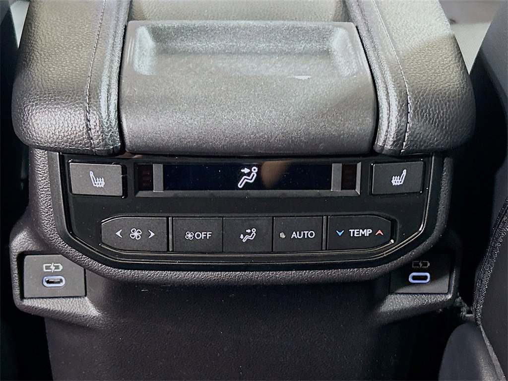 New 2026 Toyota Grand Highlander Limited image 24