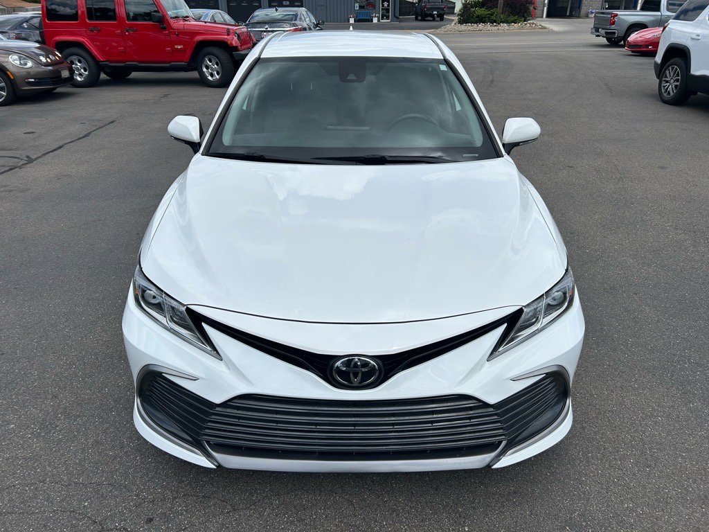 Used 2023 Toyota Camry LE w/ Convenience Package FWD image 2