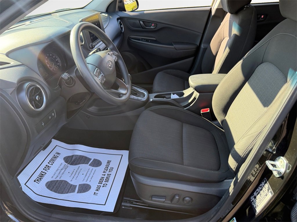 Used 2023 Hyundai Kona SEL image 11