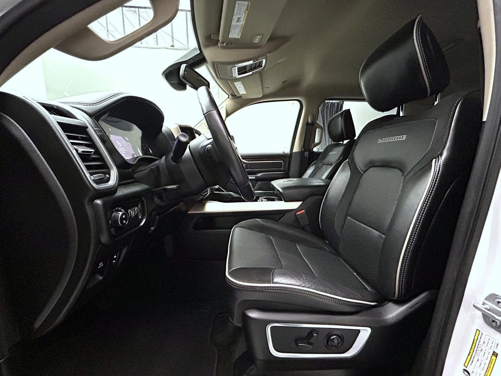 Used 2020 RAM 1500 Laramie image 10