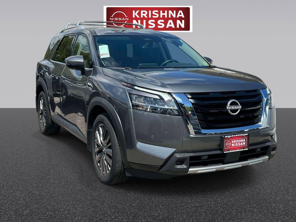 Used 2024 Nissan Pathfinder SL w/ SL Premium Package AWD/4WD video 1