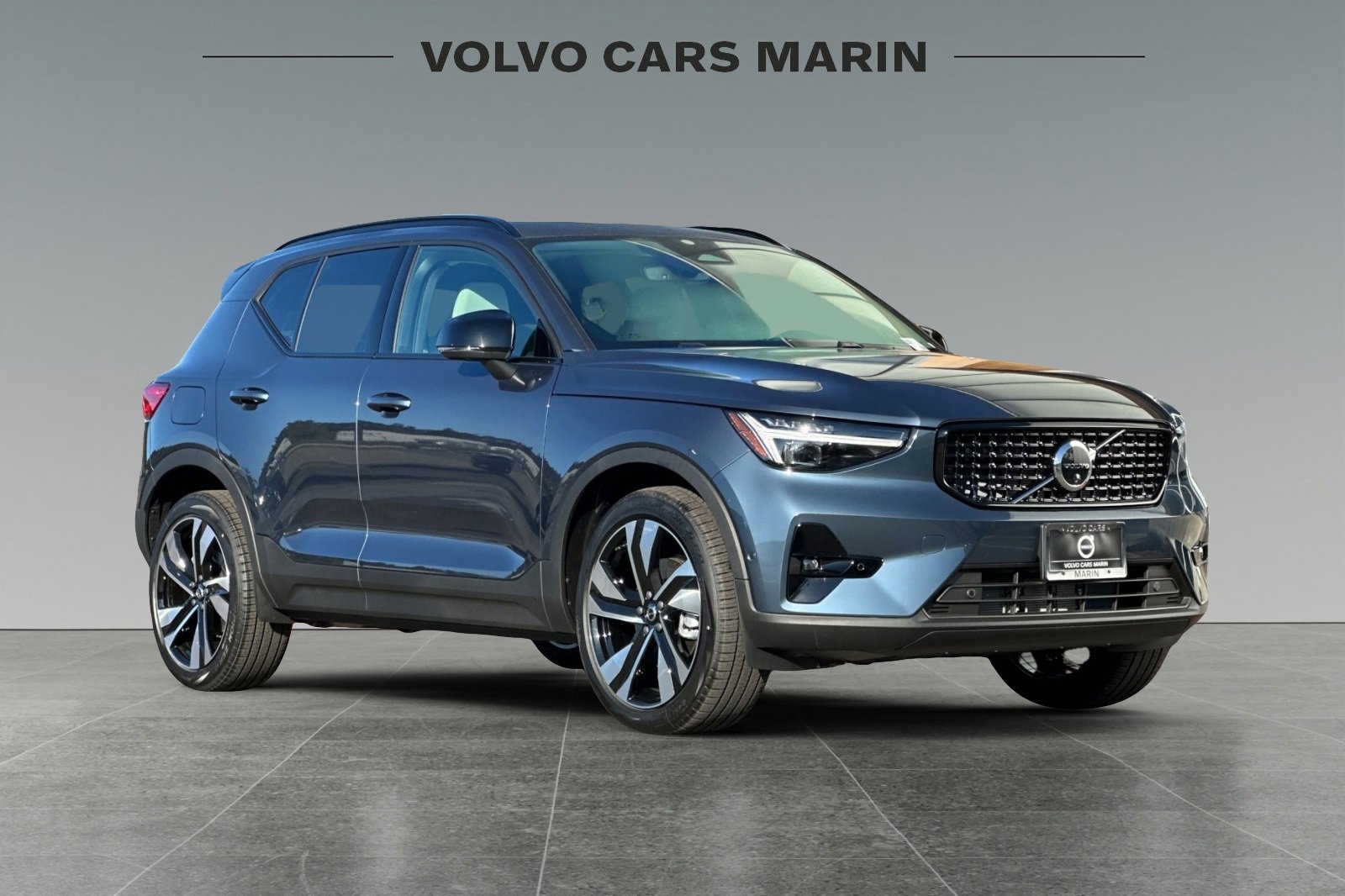 New 2026 Volvo XC40 B5 Ultra w/ Climate Package image 9