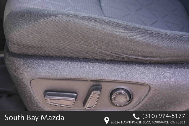 Used 2023 Toyota RAV4 XLE FWD image 22