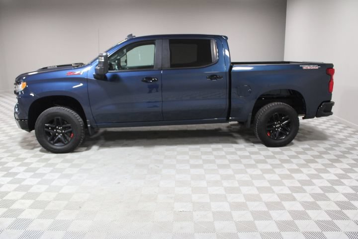 Used 2023 Chevrolet Silverado 1500 LT Trail Boss w/ Convenience Package II AWD/4WD image 8