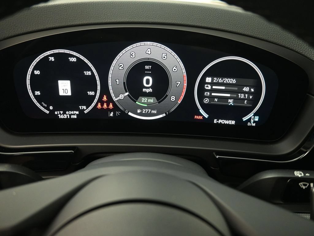 Certified 2025 Porsche Cayenne E-Hybrid w/ Premium Package Plus AWD/4WD image 20