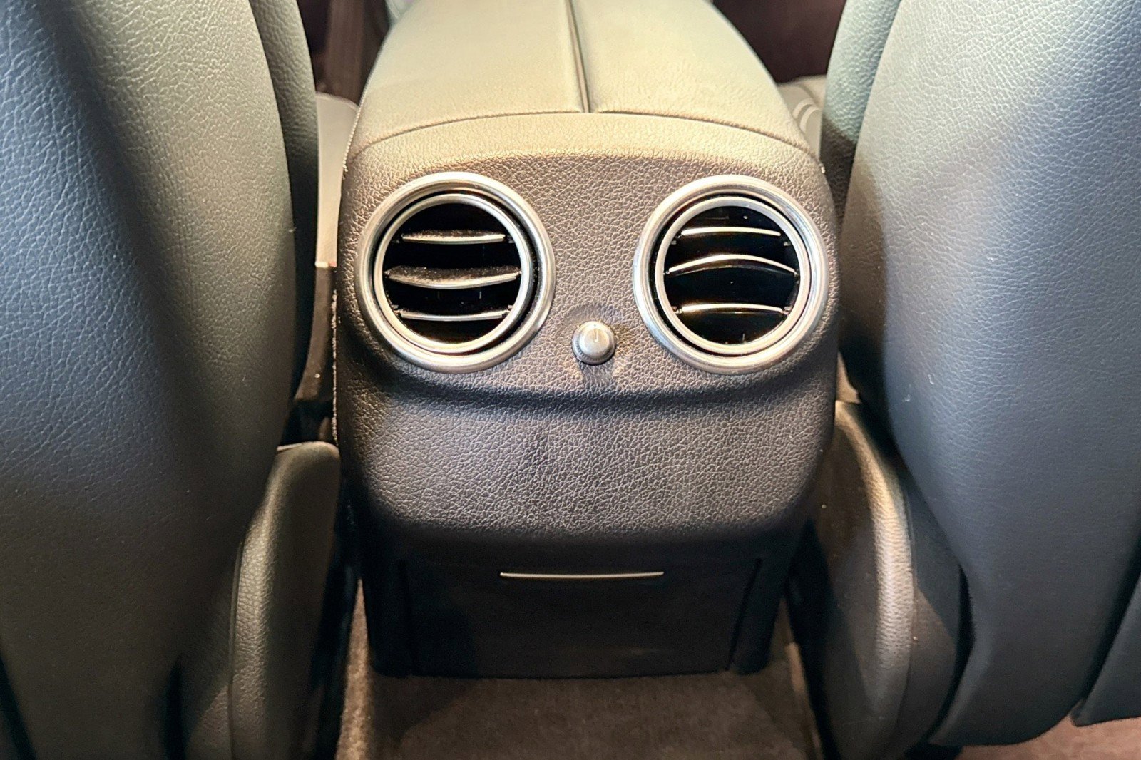 Used 2021 Mercedes-Benz E 350 Sedan w/ Premium Package image 24