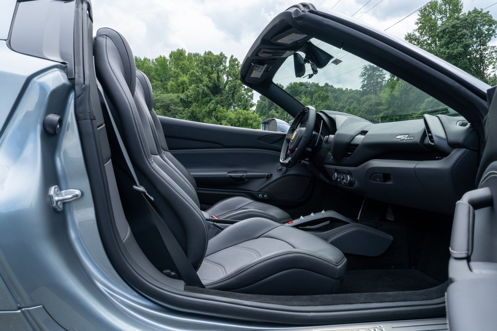 Used 2019 Ferrari 488 Spider RWD image 54