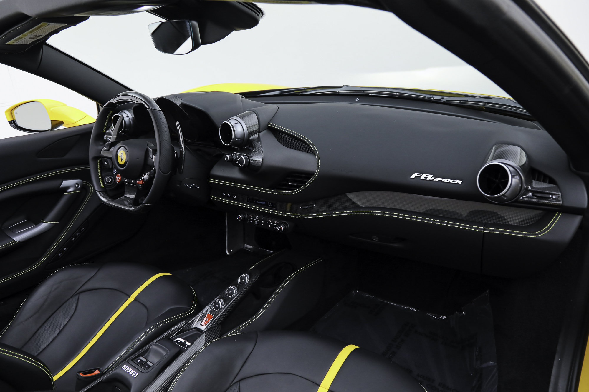 Certified 2022 Ferrari F8 Tributo RWD image 29