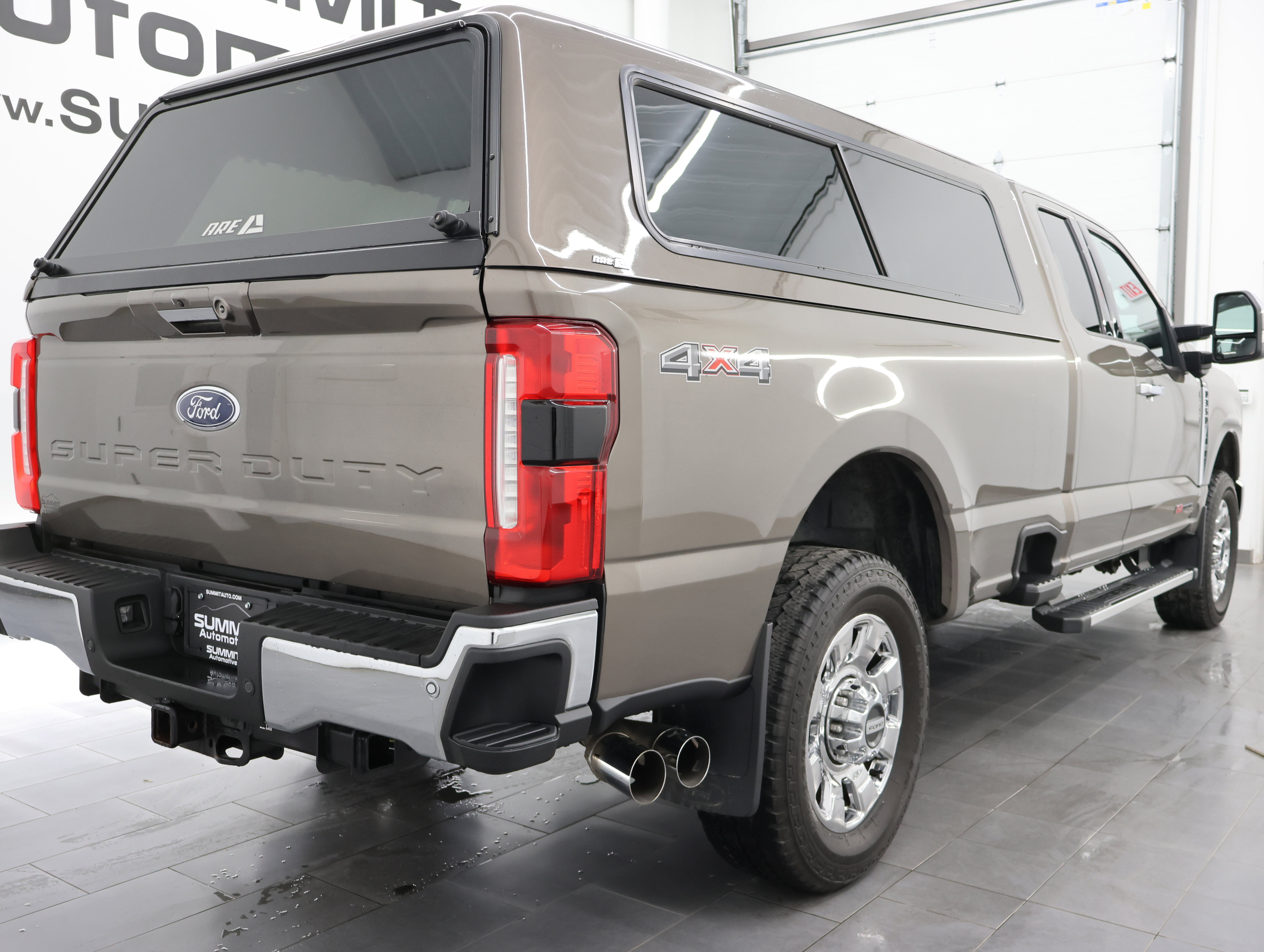 Used 2023 Ford F350 Lariat w/ Chrome Package AWD/4WD image 4
