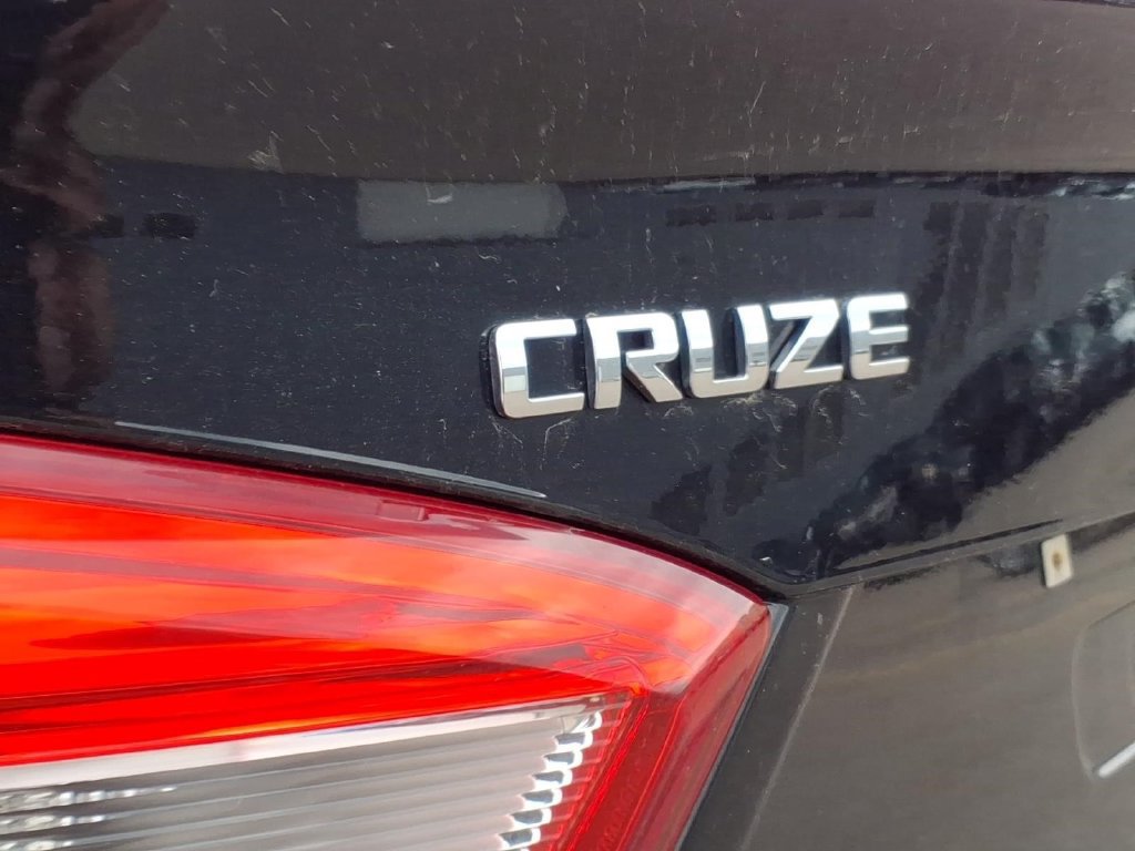 Used 2016 Chevrolet Cruze Premier FWD image 29