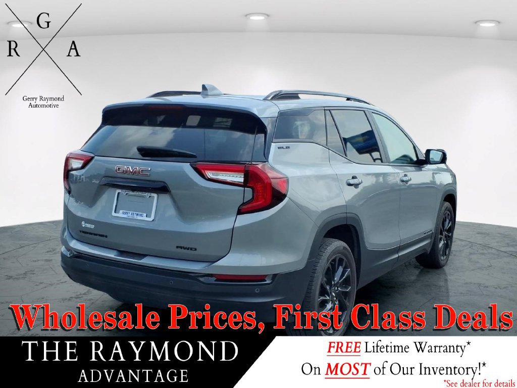 Used 2023 GMC Terrain SLE w/ Elevation Edition AWD/4WD image 5