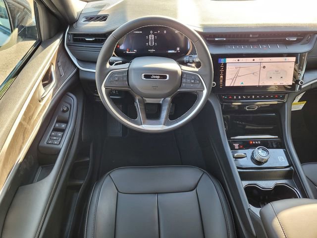 New 2026 Jeep Grand Cherokee Limited image 9