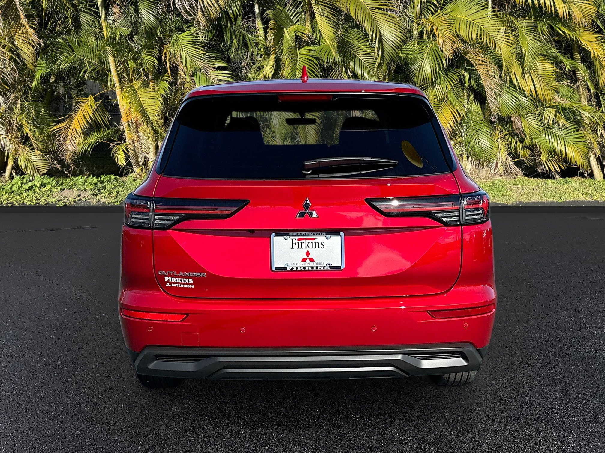 New 2026 Mitsubishi Outlander ES image 4