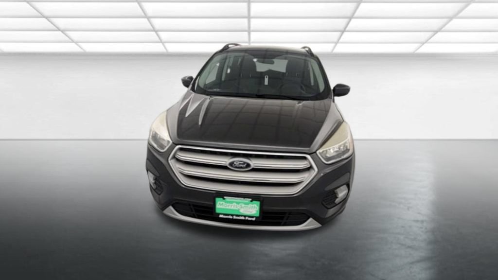 Used 2018 Ford Escape SE w/ SE Sync 3 Package AWD/4WD image 2
