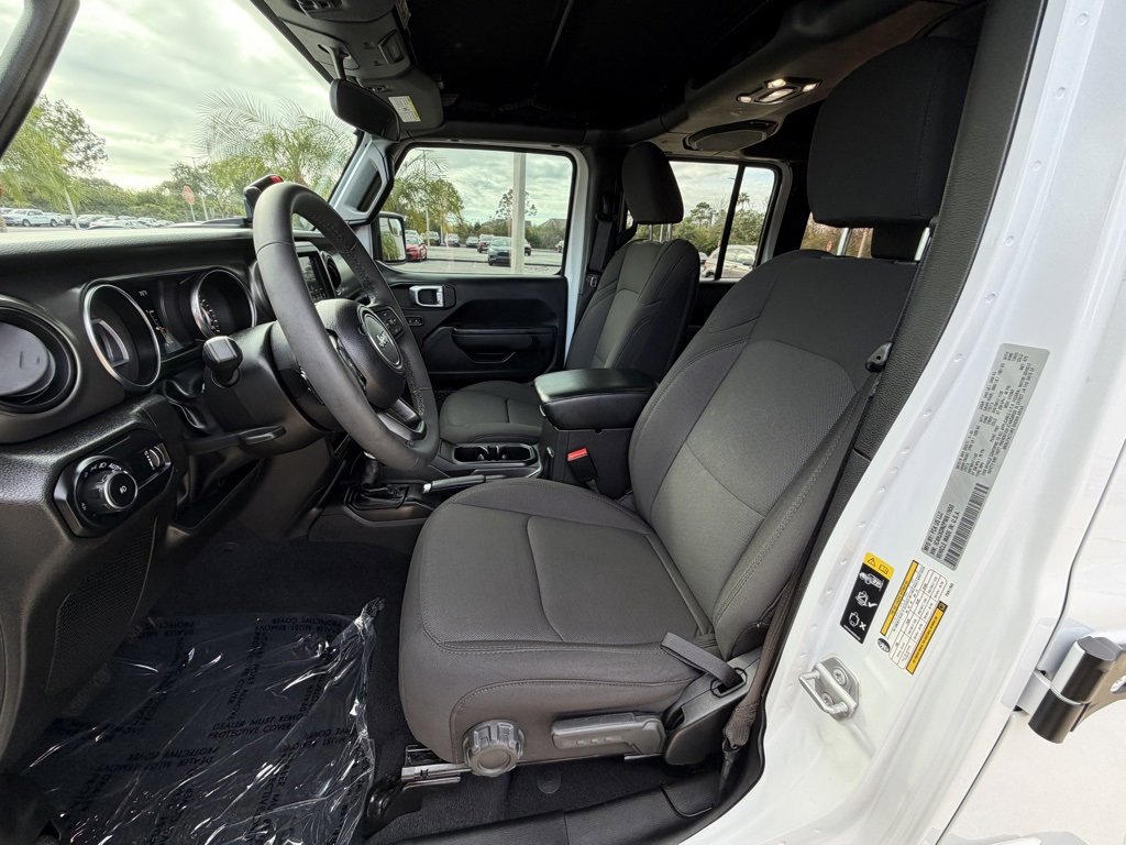 Used 2023 Jeep Wrangler Sport S image 24