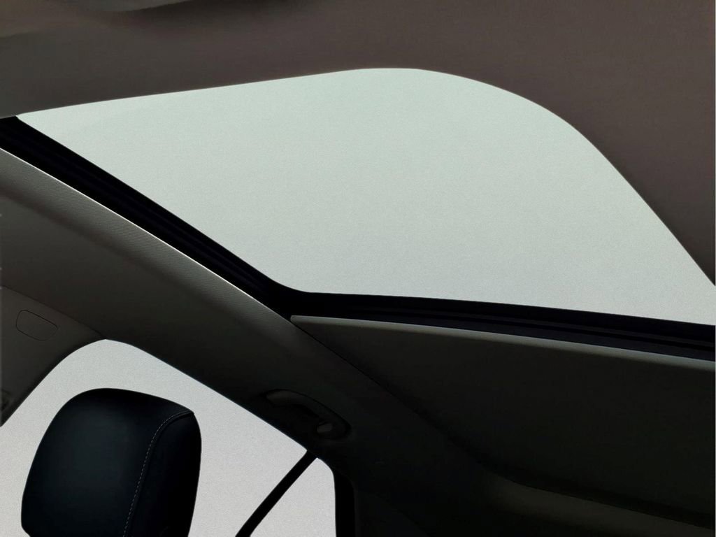 Used 2022 Buick Envision Preferred image 11