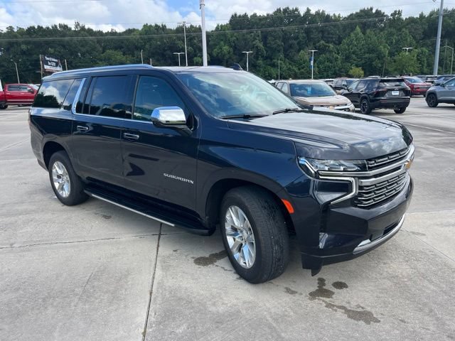 Used 2023 Chevrolet Suburban Premier w/ Premium Package 2 RWD image 8