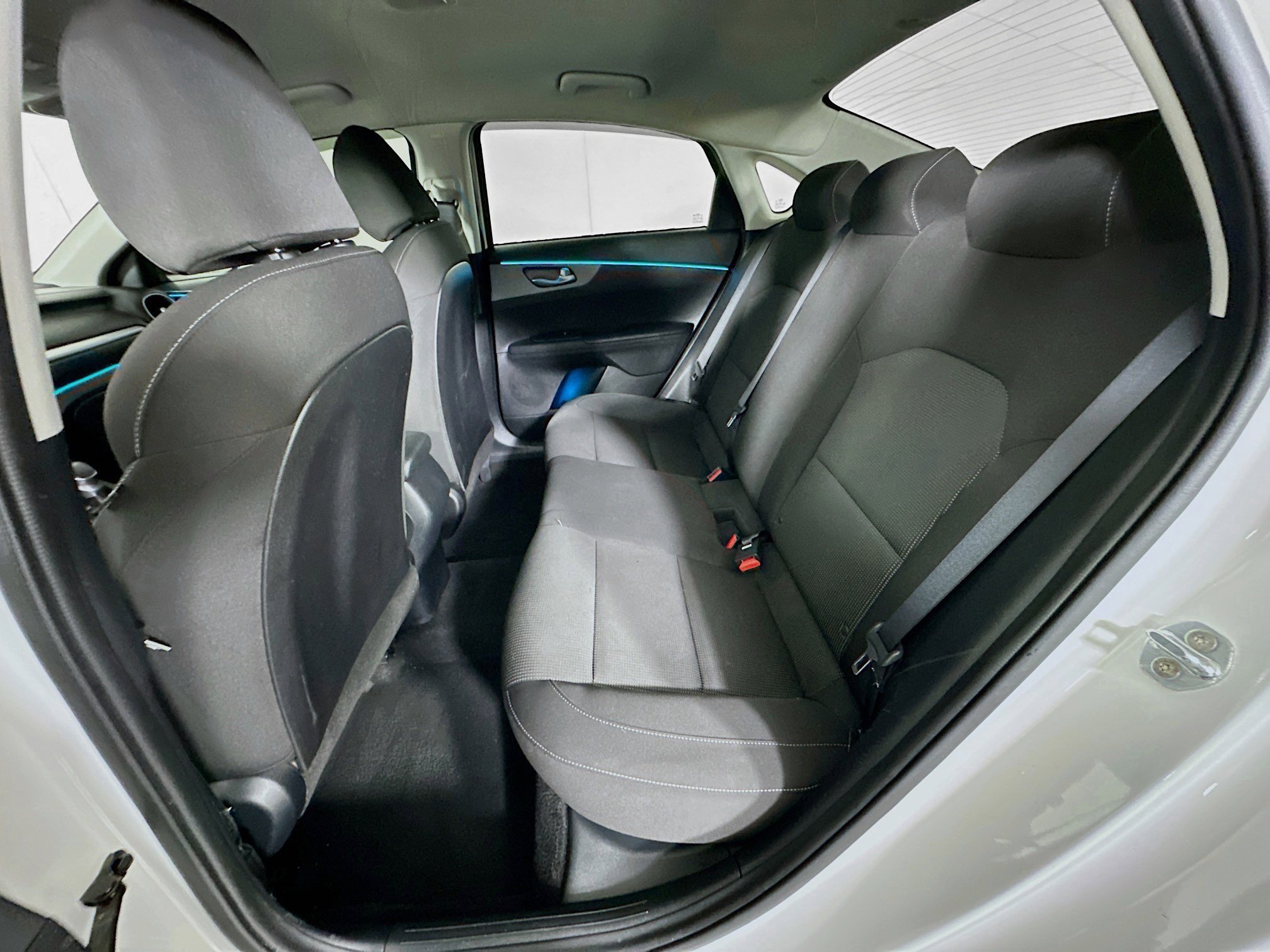 Used 2020 Kia Forte LXS FWD image 25