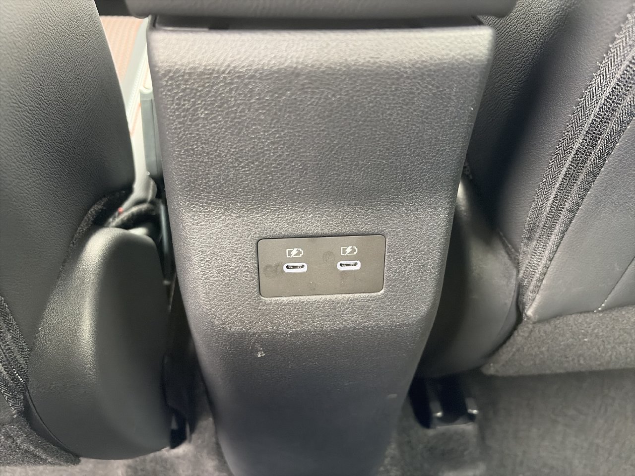 Used 2025 Nissan Kicks SR AWD/4WD image 20