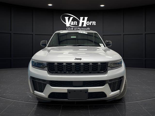 New 2026 Jeep Grand Cherokee Altitude image 8