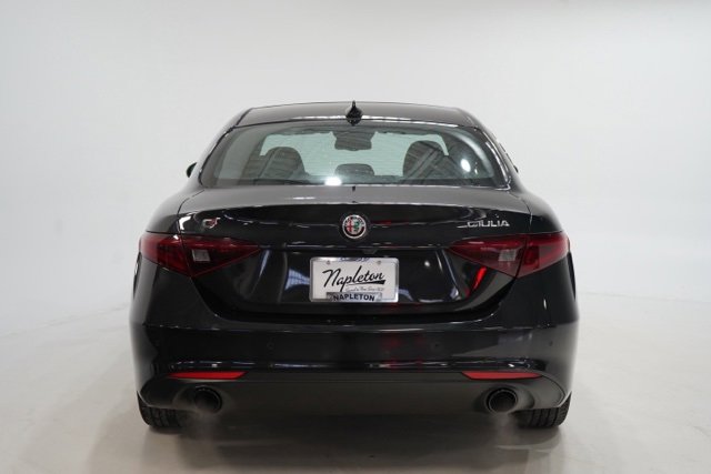 Used 2022 Alfa Romeo Giulia Ti image 6