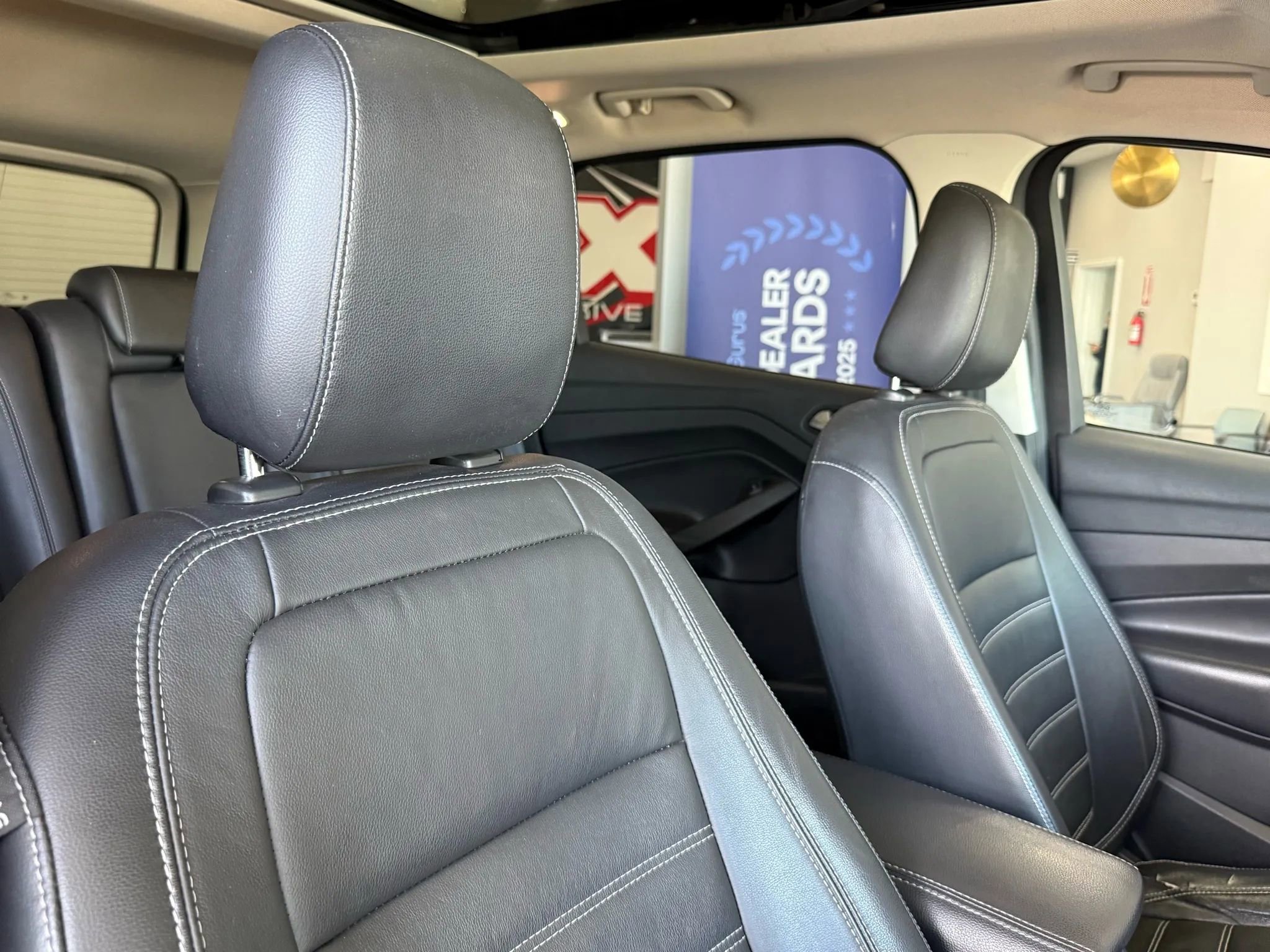 Used 2018 Ford Escape Titanium image 24