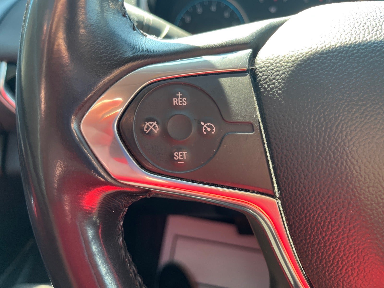 Used 2019 Chevrolet Traverse LT w/ LT Premium Package AWD/4WD image 25