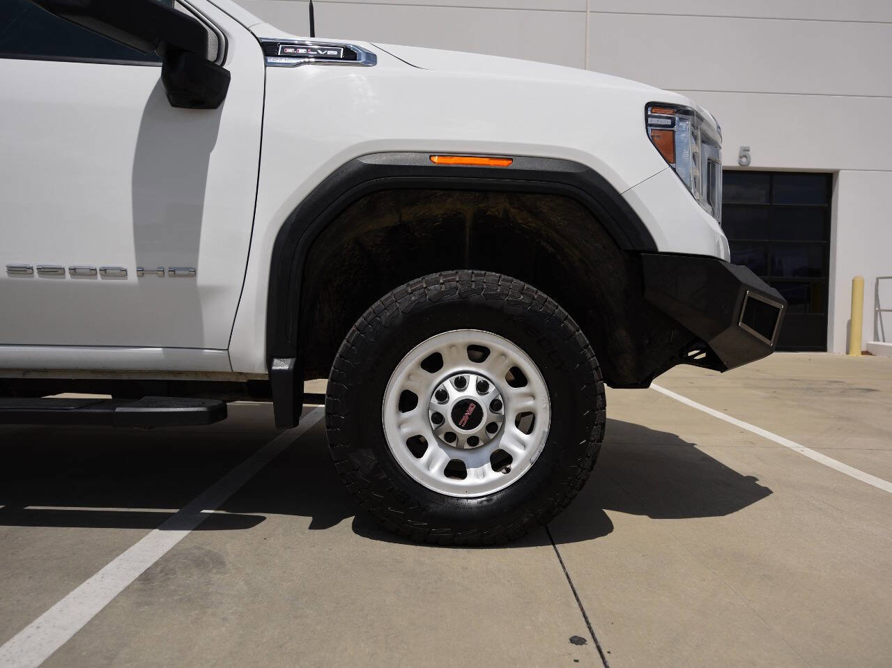 Used 2023 GMC Sierra 3500 Pro w/ Convenience Package AWD/4WD image 10
