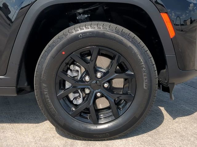 New 2026 Jeep Grand Cherokee L 4WD image 11