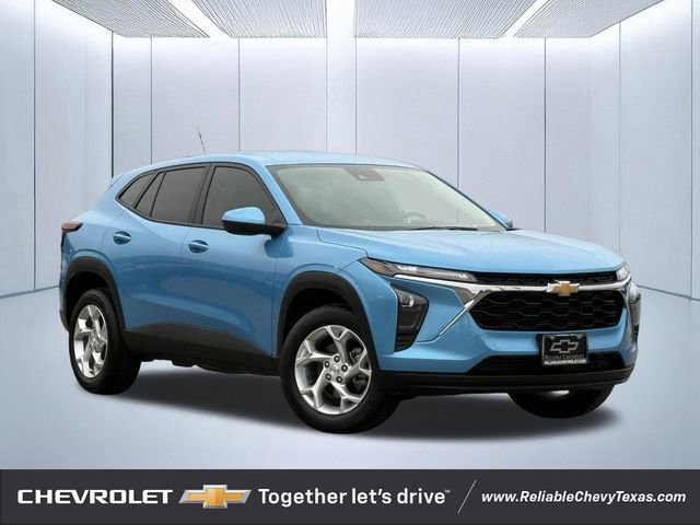 Used 2025 Chevrolet Trax LS w/ LS Convenience Package