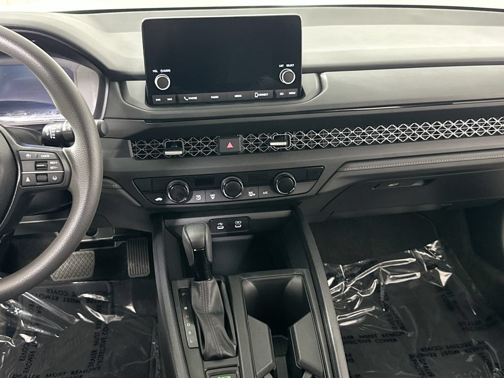 Used 2024 Honda Accord EX image 18
