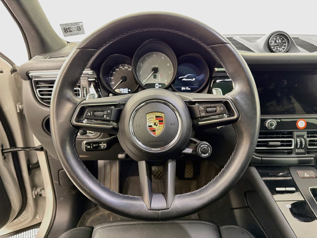 Certified 2023 Porsche Macan S AWD/4WD image 12