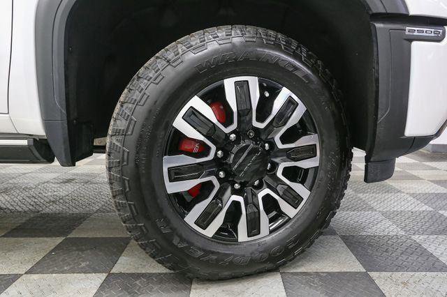 Used 2024 GMC Sierra 2500 Denali Ultimate image 19