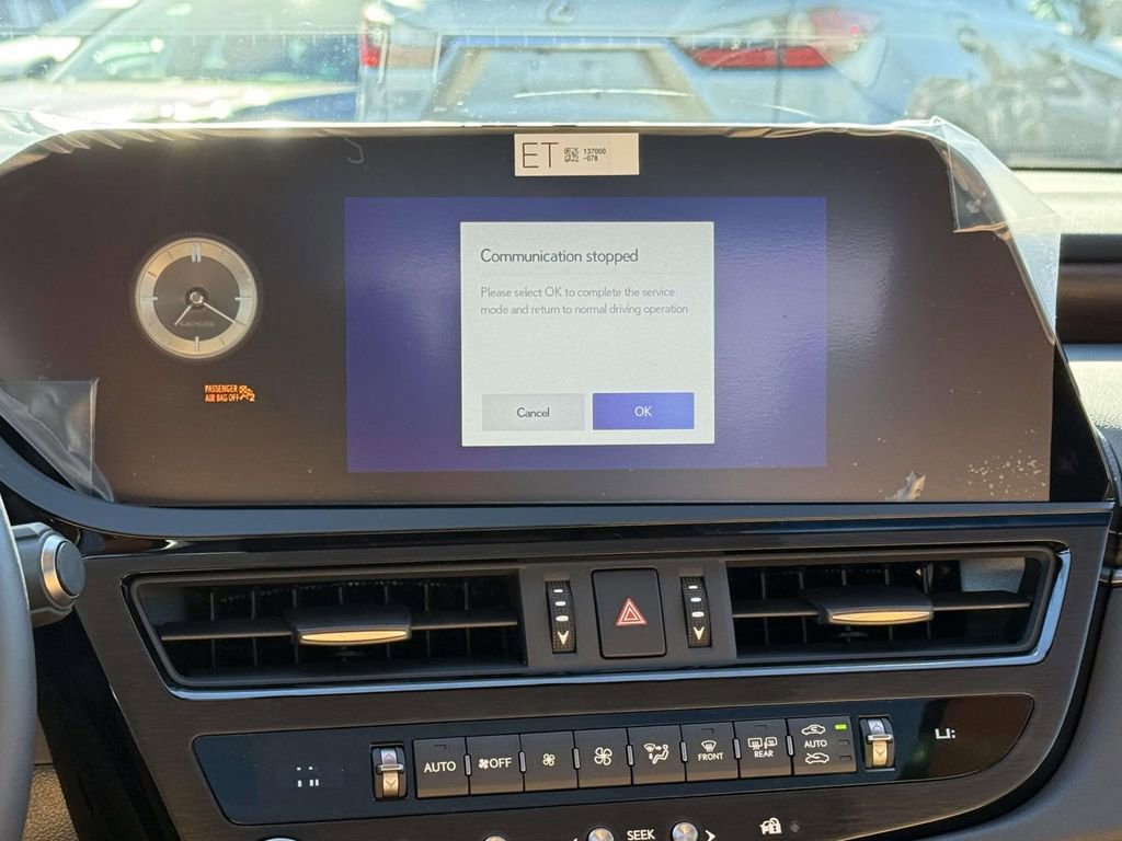 New 2025 Lexus ES 350 Premium image 10