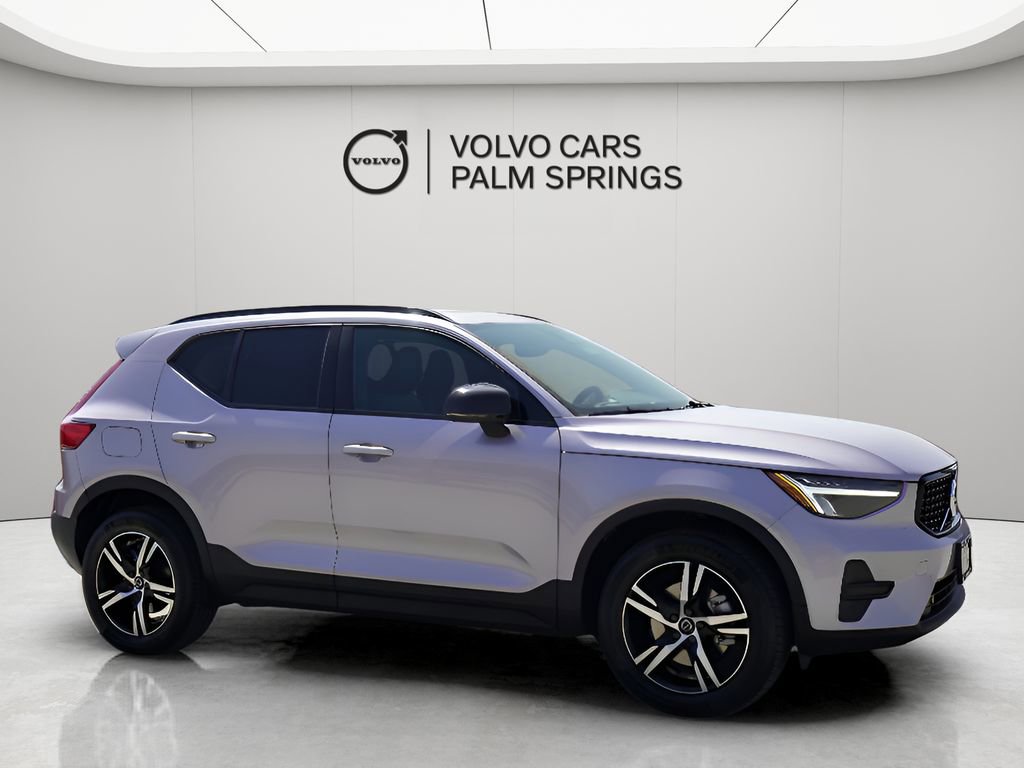 New 2026 Volvo XC40 B5 Core w/ Protection Package image 2