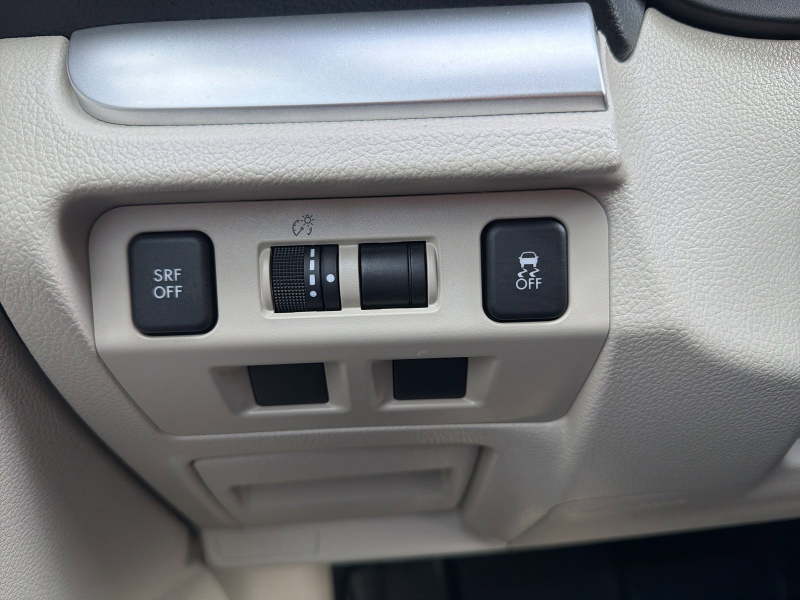 Used 2016 Subaru Impreza 2.0i Limited image 29