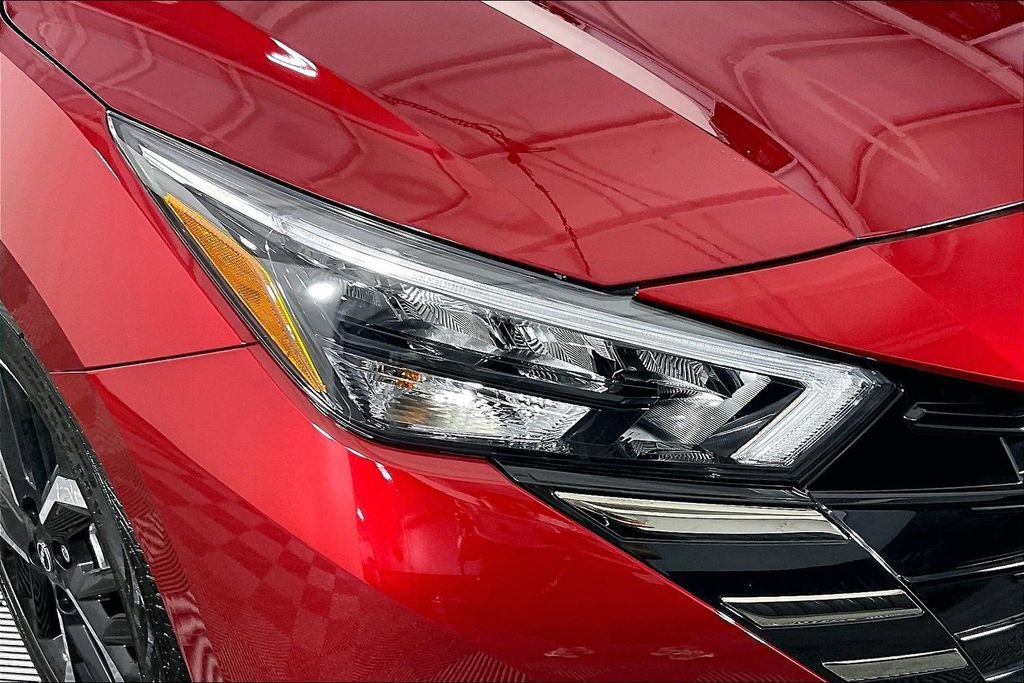 Certified 2025 Nissan Versa SR w/ Trunk Package FWD image 36