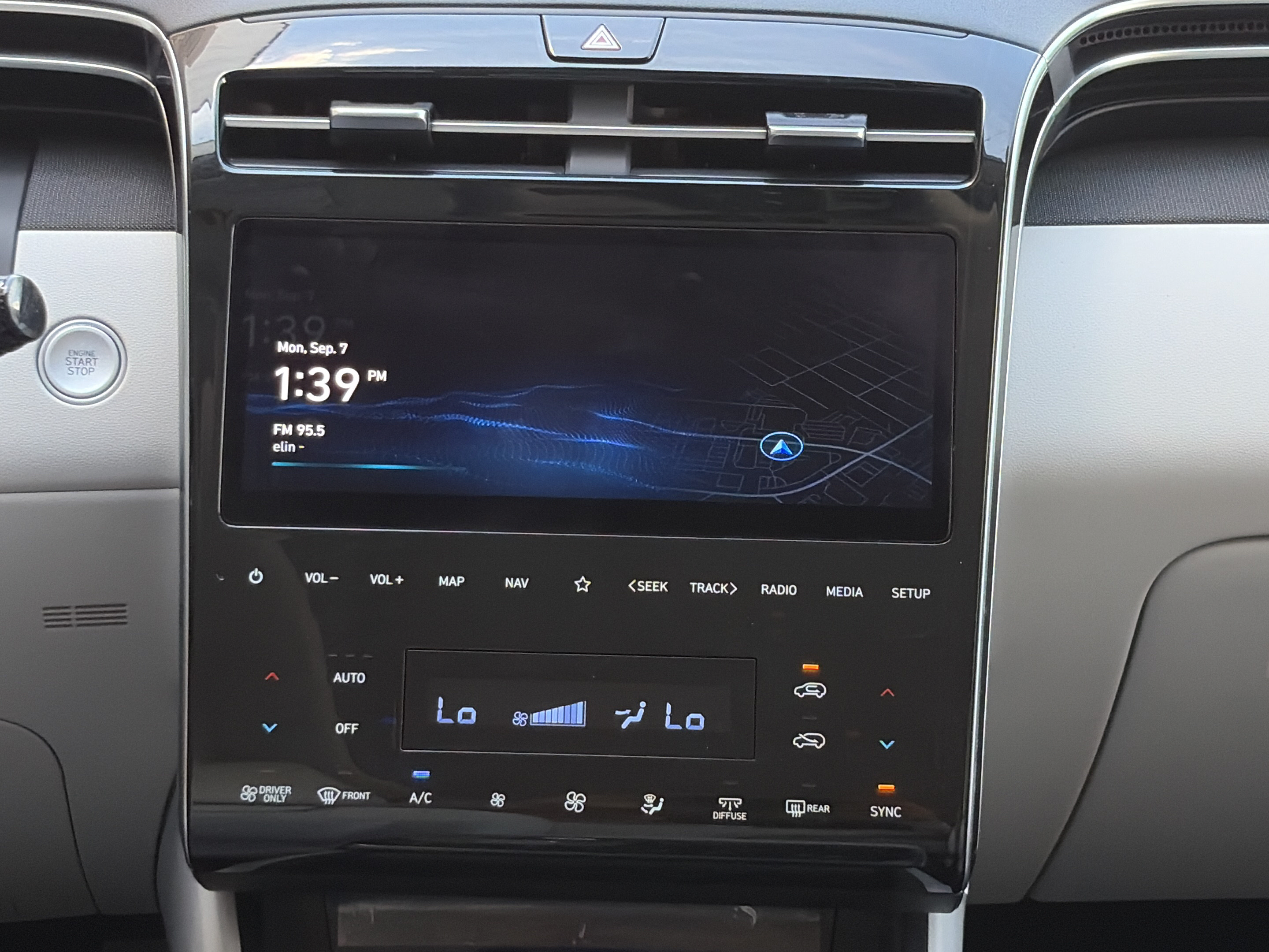 Certified 2022 Hyundai Tucson Limited AWD/4WD image 15