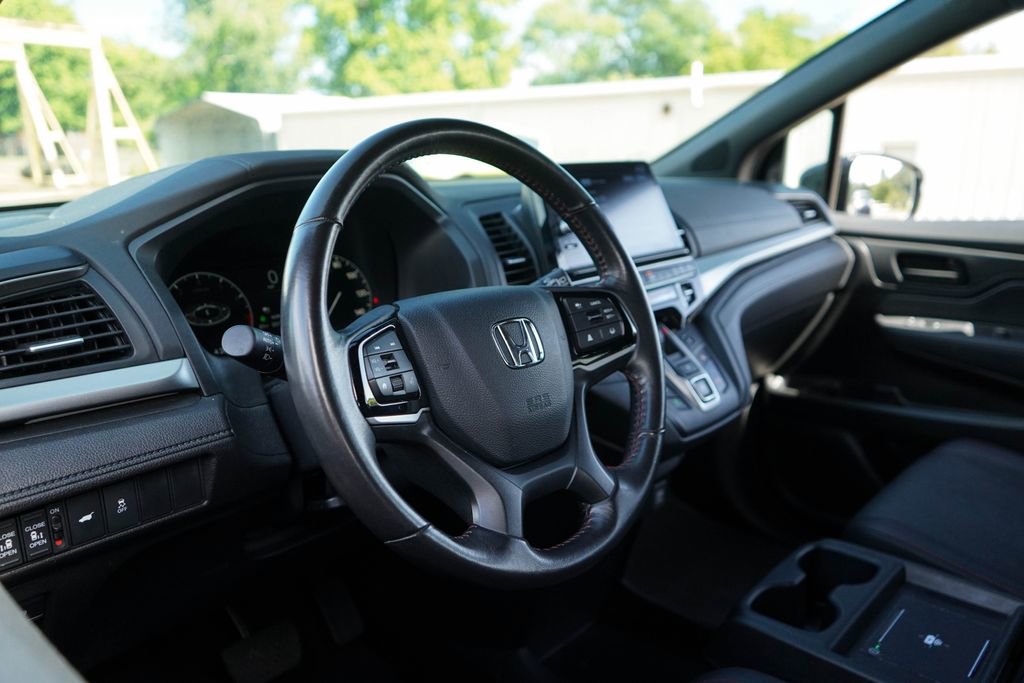 Used 2025 Honda Odyssey Sport-L image 6