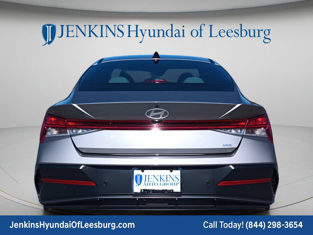 Certified 2024 Hyundai Elantra Limited FWD image 11