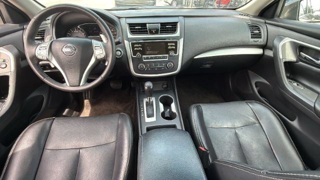 Used 2017 Nissan Altima 3.5 SR FWD image 26